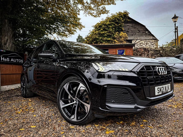 image for AUDI Q7 3.0 TDI V6 45 Black Edition Tiptronic quattro Euro 6 (s/s) 5dr 2021