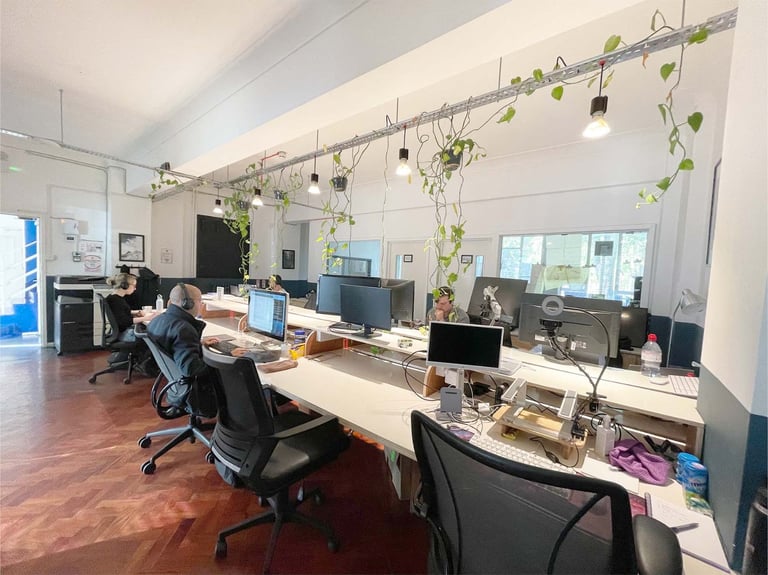 1ST MONTH FREE! | DESK SPACE | Coworking Desk | Dedicated Desk in Hackney East London E9
