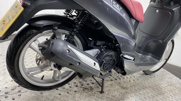Peugeot Tweet VE 2015 LONG MOT SERVICED ONLY 1K 125CC SCOOTER