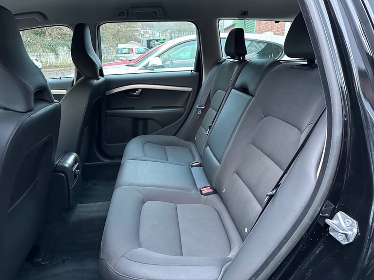 2014 (64) VOLVO V70 D2 BUSINESS EDITION AUTO 71,000 MILES £35 ROAD TAX NEW MOT