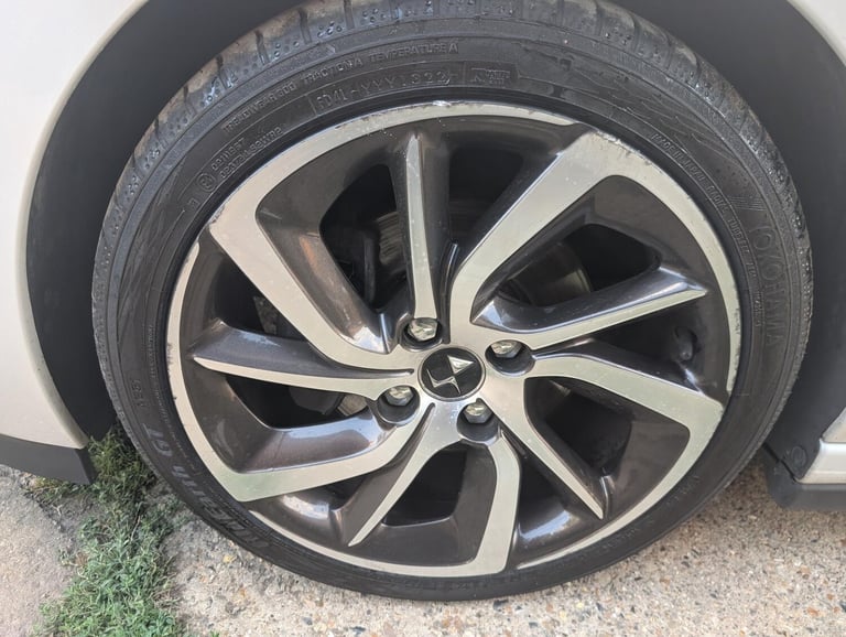 2016 DS Automobiles DS 3 1.6 THP Prestige Hatchback 3dr Petrol Manual Euro 6 (s/s) (165 bhp) Hatc...