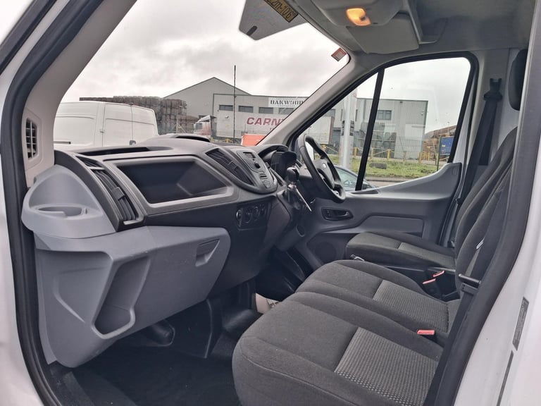 Ford Transit 2.0TDCI 130PS L4 RWD DRW LUTON TAIL-LIFT 130PS EURO 6