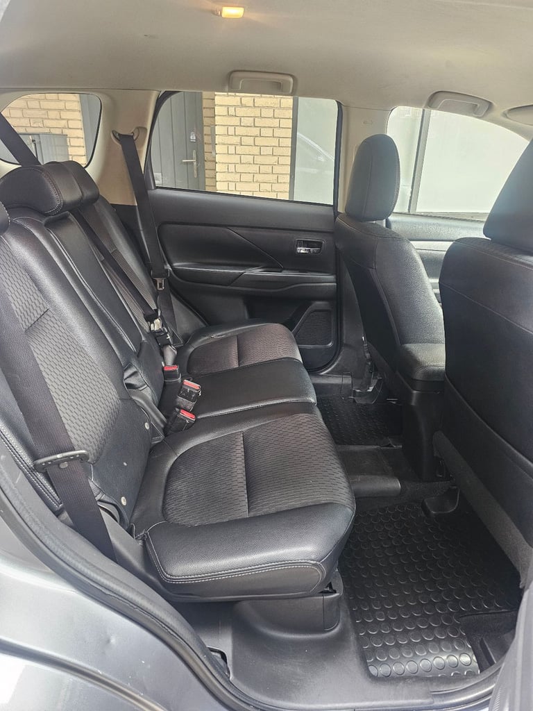 Mitsubishi, OUTLANDER, Estate, 2015, Other, 1998 (cc), 5 doors