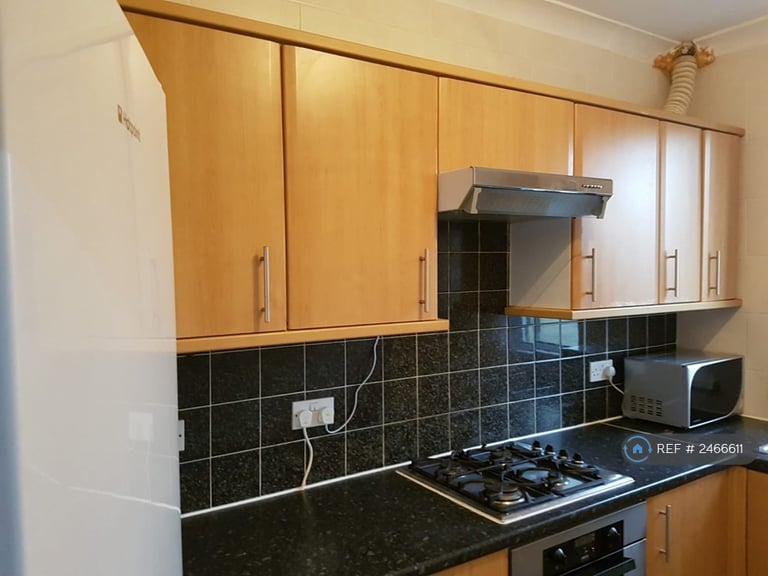 Studio flat in Ilford, London, IG3 (#2466611)