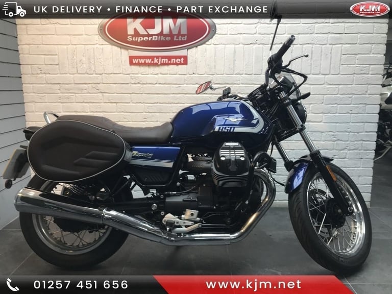 image for MOTO GUZZI V7 IV SPECIAL, 2021/21,12486 MILES FINISHED IN BLUE