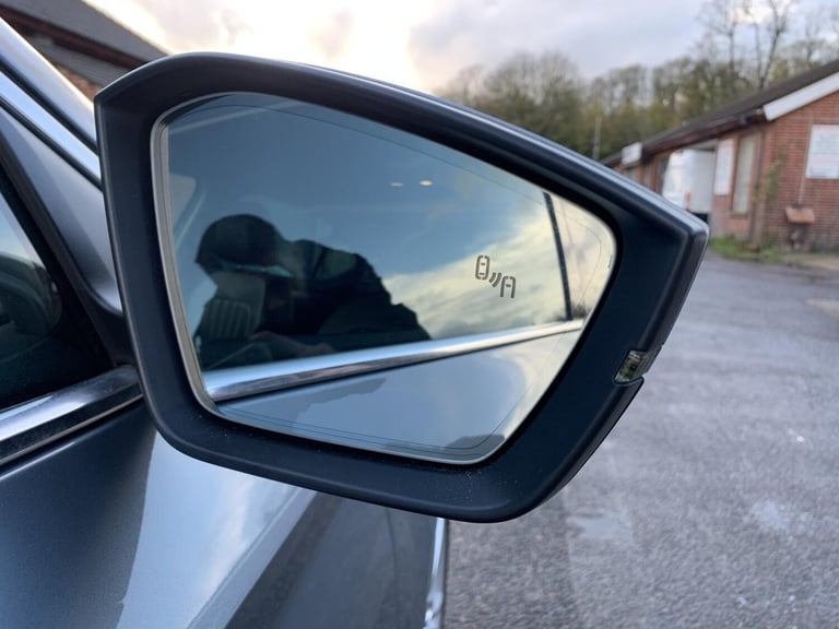 2018 Skoda Superb 2.0 TDI SE L Executive Hatchback 5dr Diesel Manual Euro 6 (s/s) (150 ps) Hatchb...