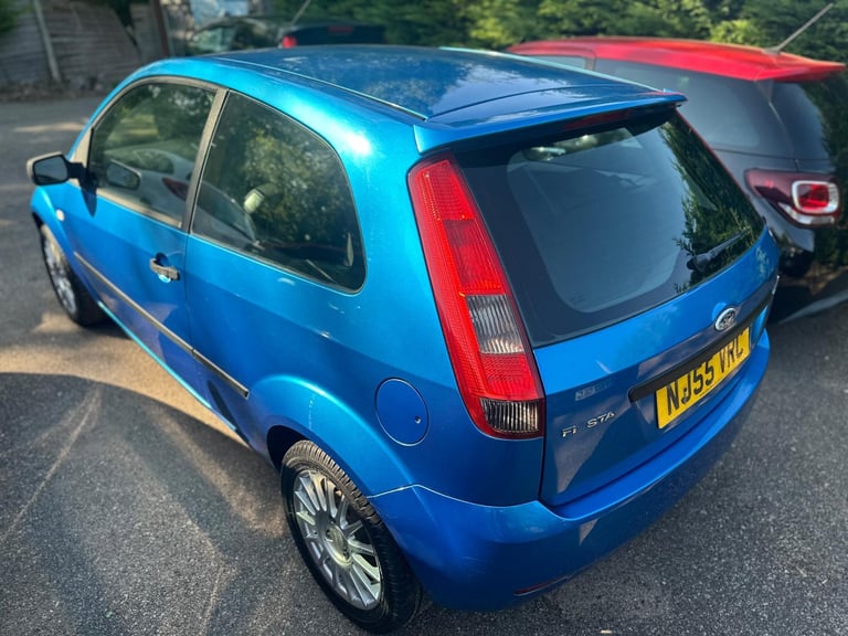 2005 Ford Fiesta Zetec Climate 1.4 - Image 13