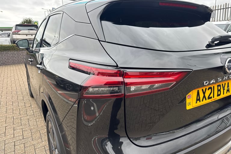 2021 Nissan Qashqai 1.3 DiG-T MH Tekna 5dr Hatchback Petrol Manual