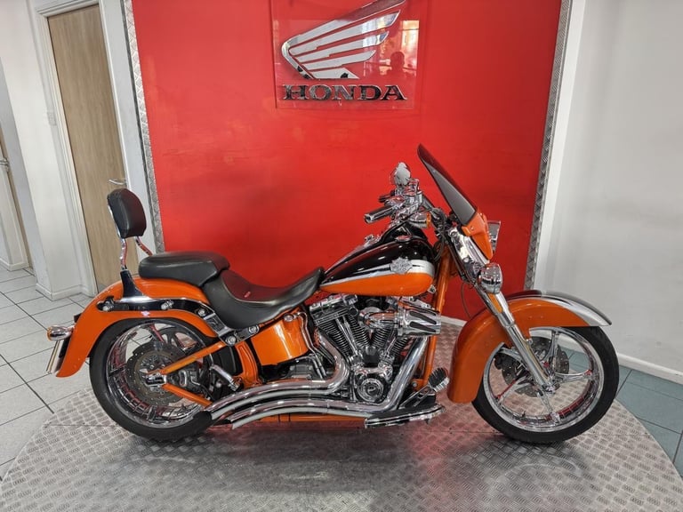 image for 2010 '10' Harley Davidson FLSTSE CVO ST CONVERTIBLE