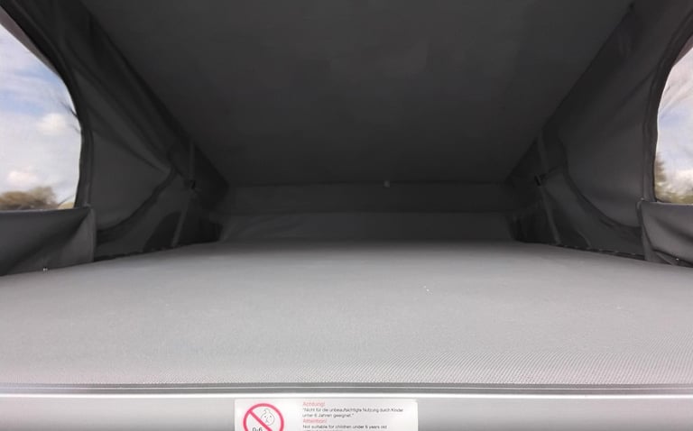 VW Transporter 140 Highline 4 berth 4 belt, top quality Camper conversion