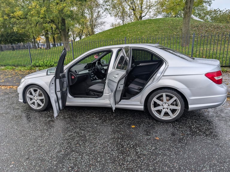 Mercedes-Benz, C CLASS, Saloon, 2011, Semi-Auto, 1796 (cc), 4 doors