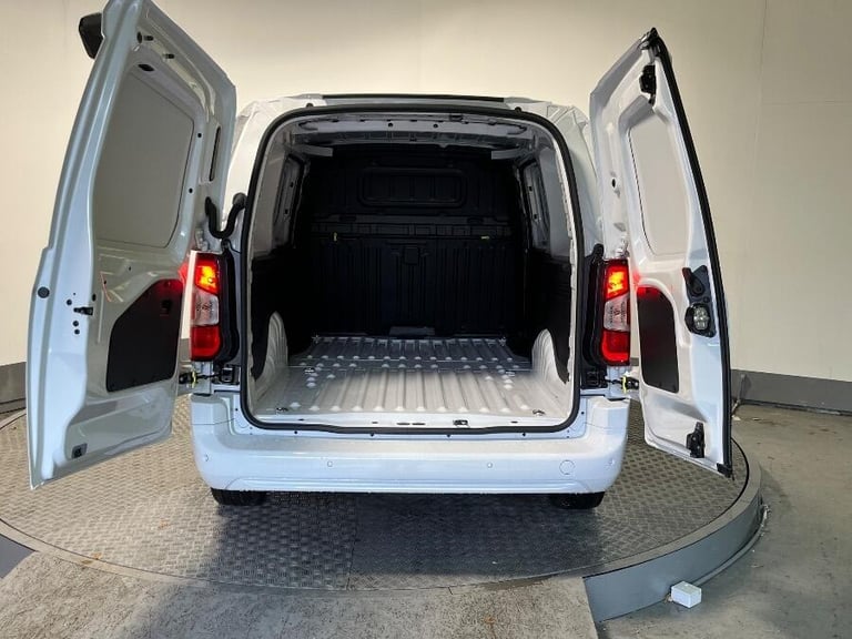 2025 Vauxhall Combo 1.5 Turbo D 2300 Pro Xl Panel Van 6dr Diesel Manual Lwb Euro 6 (s/s) (100 P P...