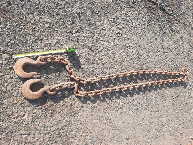 Heavy duty chain