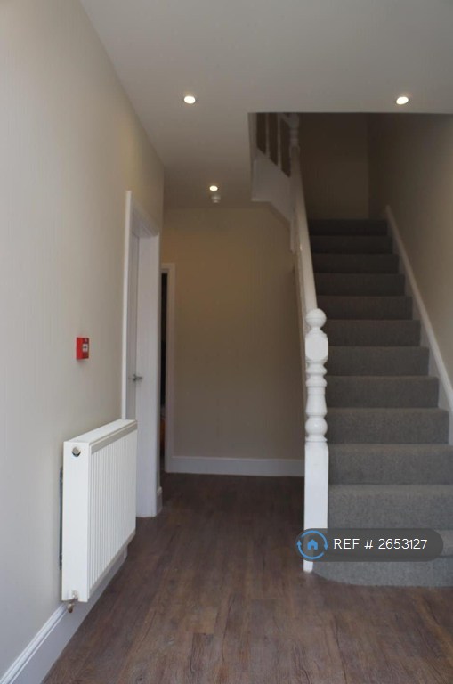 7 bedroom house in Lidderdale Road, Liverpool, L15 (7 bed) (#2653127)