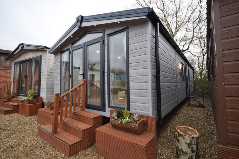 NEW Sunrise Lodge Deluxe 38x13 | 2 bed | 100mm Winter Pack | OFF SITE