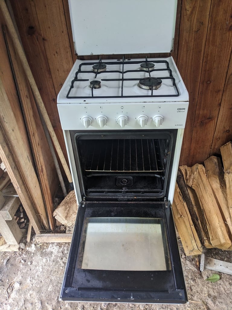 Free Working Gas Cooker