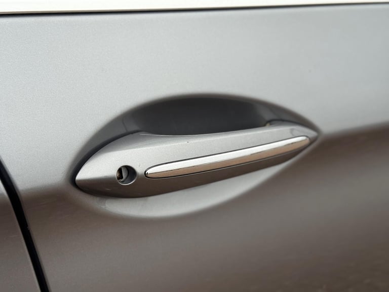 2013 BMW 5 Series 3.0 530d SE Touring Auto Euro 6 (s/s) 5dr ESTATE Diesel Automatic