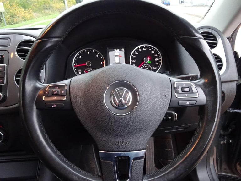 2012 Volkswagen Tiguan 2.0 TDi BlueMotion Tech SE 5dr DSG ESTATE DIESEL Automatic