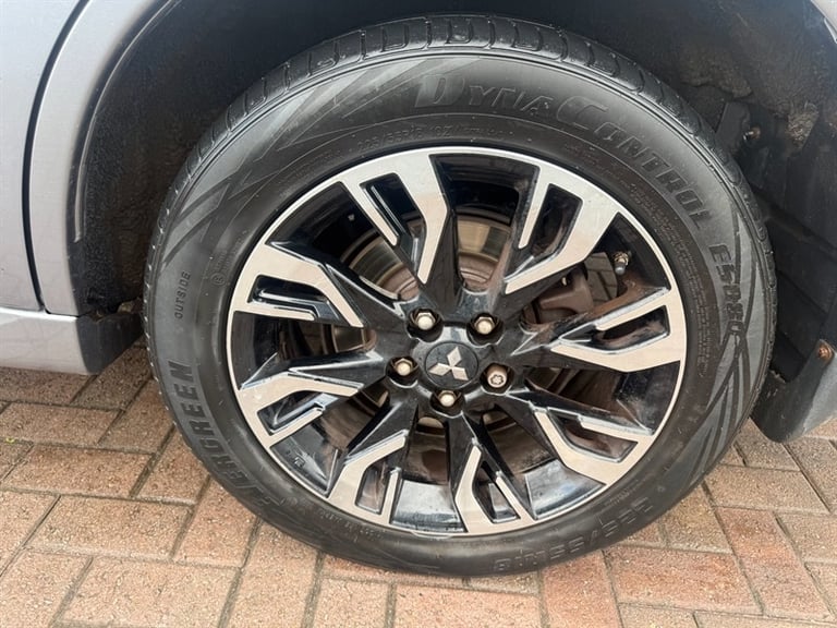 2018 Mitsubishi Outlander 2.0h 12kWh 4h SUV 5dr Petrol Plug-in Hybrid CVT 4WD Euro 6 (s/s) (200 p...