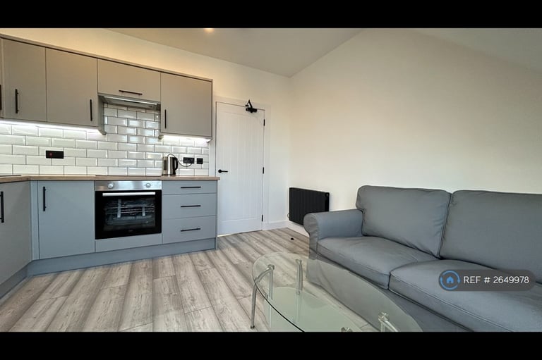 1 bedroom flat in Allan Street, Aberdeen, AB10 (1 bed) (#2649978)