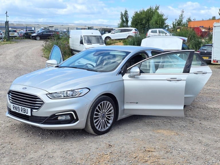 2019 Ford Mondeo 2.0 TiVCT Titanium Edition CVT Euro 6 (s/s) 4dr (18 inch alloys) Saloon Hybrid A...