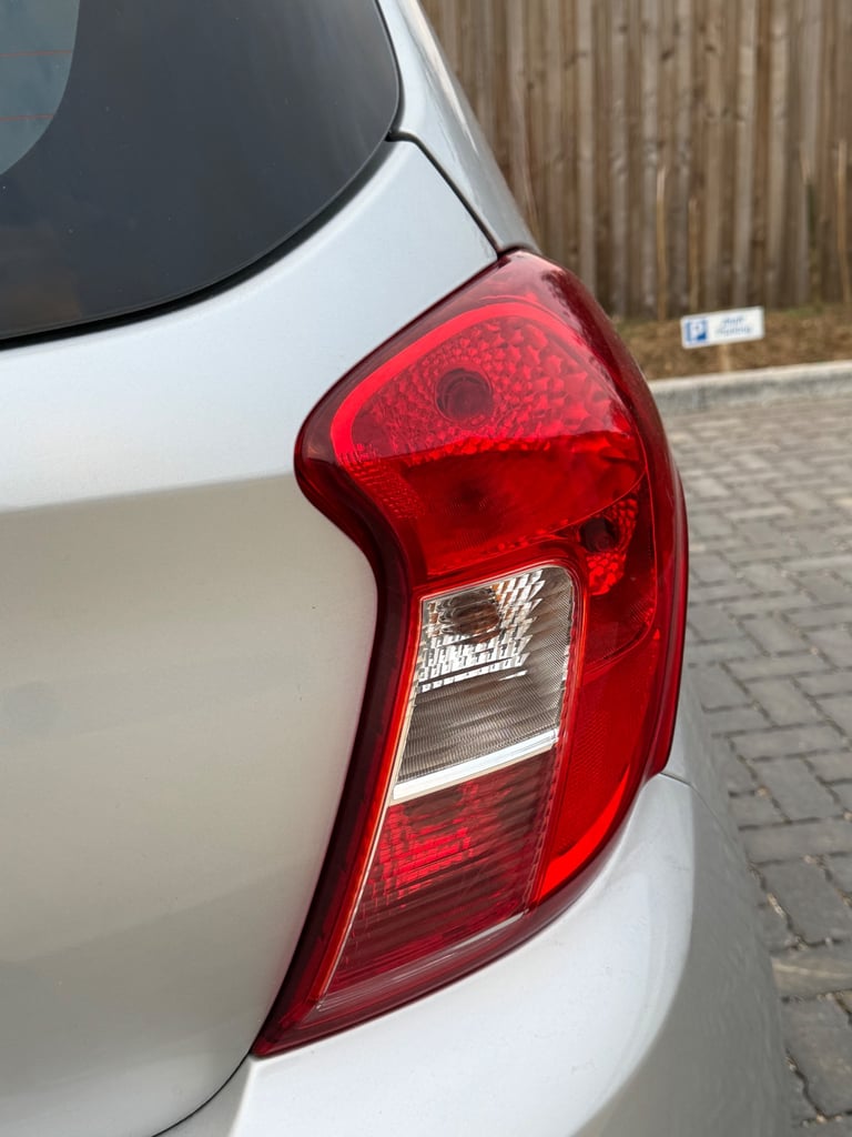 Vauxhall, VIVA, Hatchback, 2015, Manual, 999 (cc), 5 doors