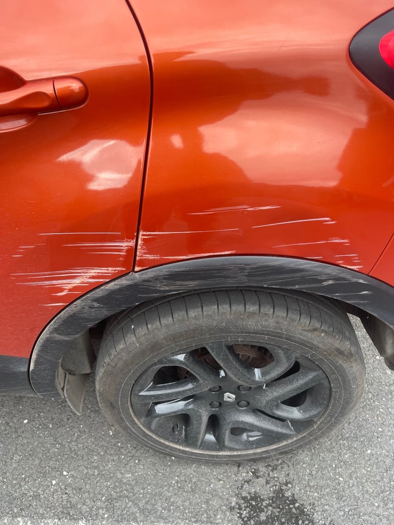 Renault, CAPTUR, Hatchback, 2014, Manual, 898 (cc), 5 doors