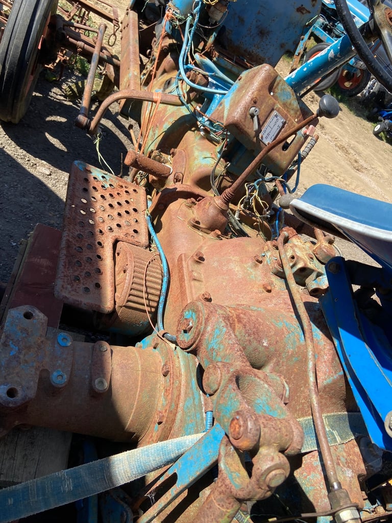 Fordson Super Major pick-up hitch