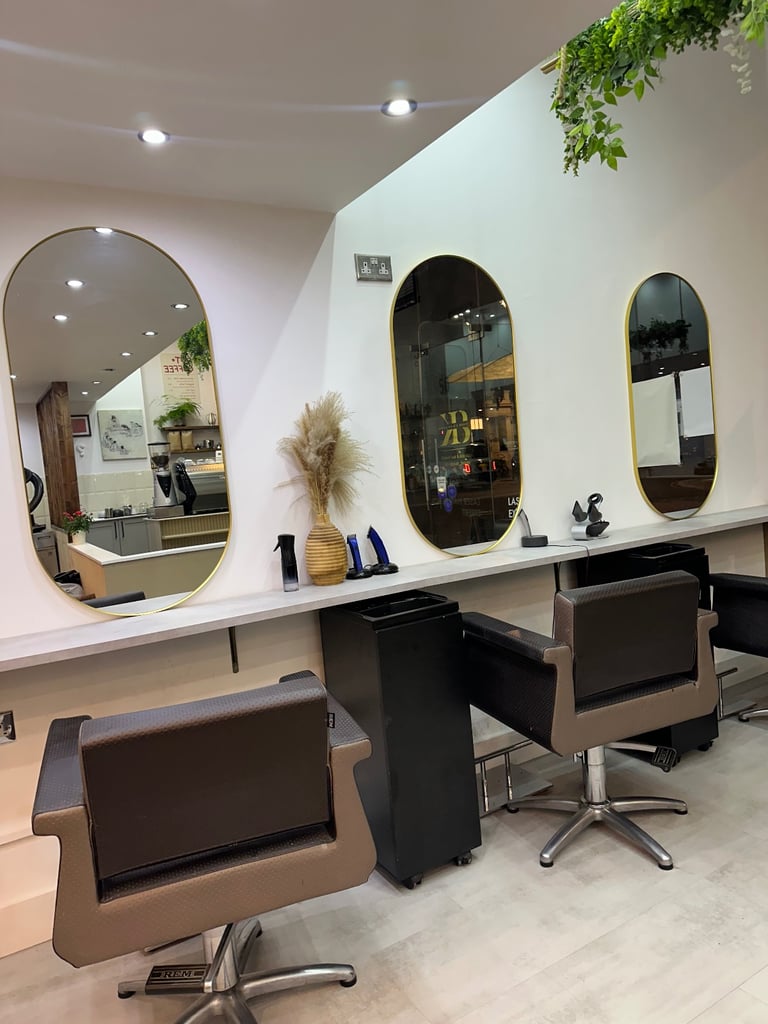 💇‍♀️ Rent a Chair at Our Luxury Boutique Salon