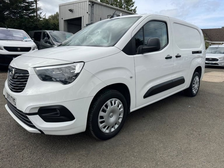 2021 Vauxhall Combo 1.5 Turbo D 2300 Sportive Panel Van 6dr Diesel Manual L2 H1 Euro 6 (100 ps) P...