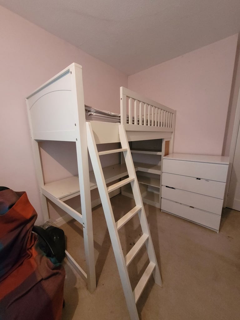 Feather and Black bunk bed