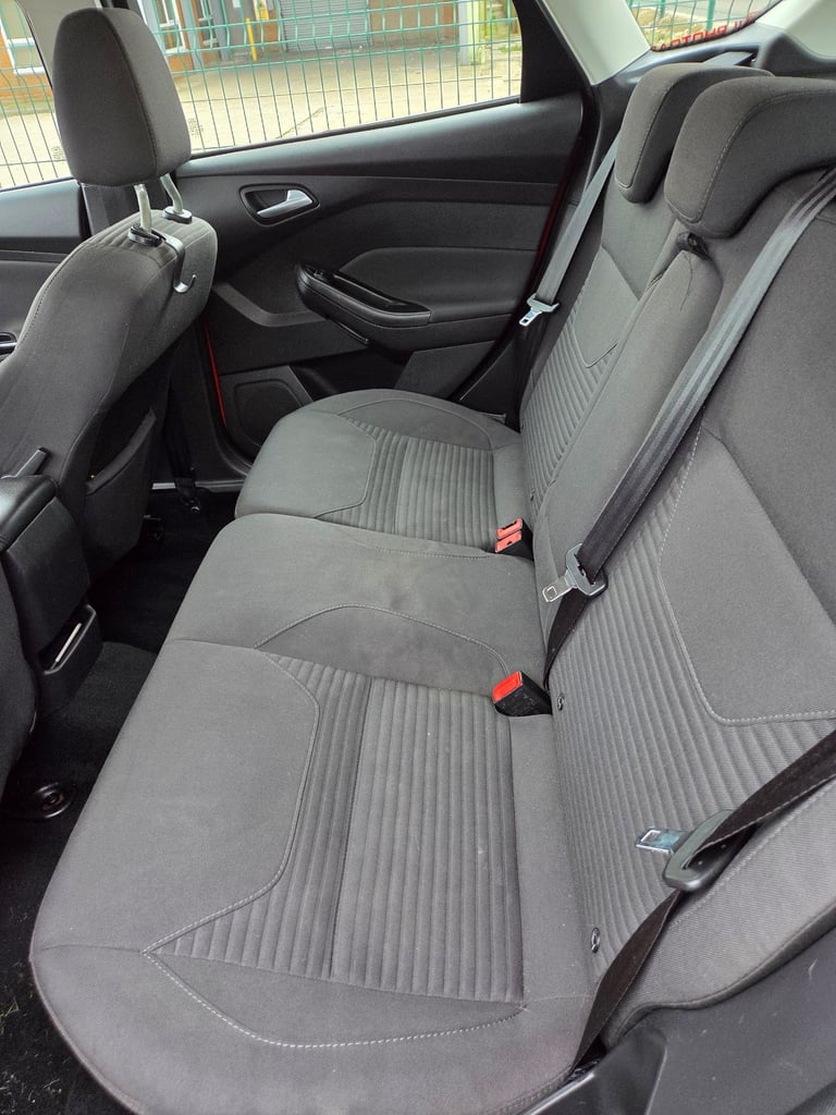 Ford, FOCUS, Hatchback, 2015, Manual, 1499 (cc), 5 doors