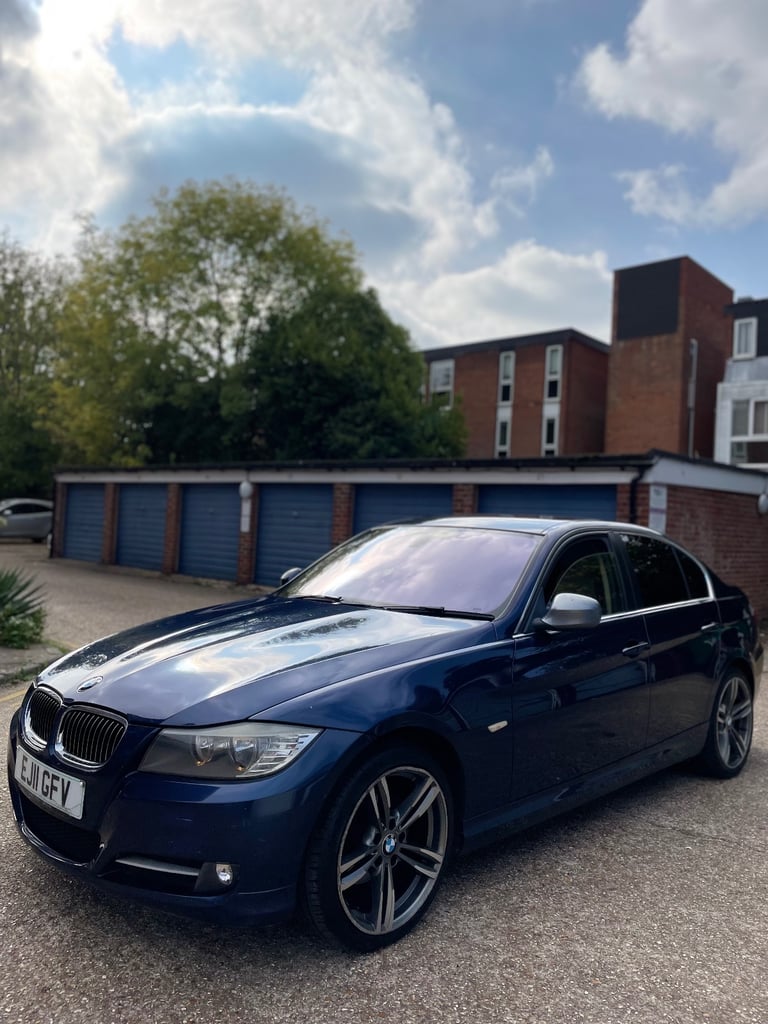 BMW, 3 SERIES, Saloon, 2011, Semi-Auto, 1995 (cc), 4 doors