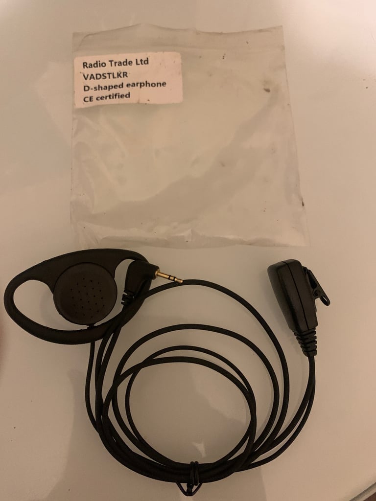 image for D shaped earphone brand new in packaging 