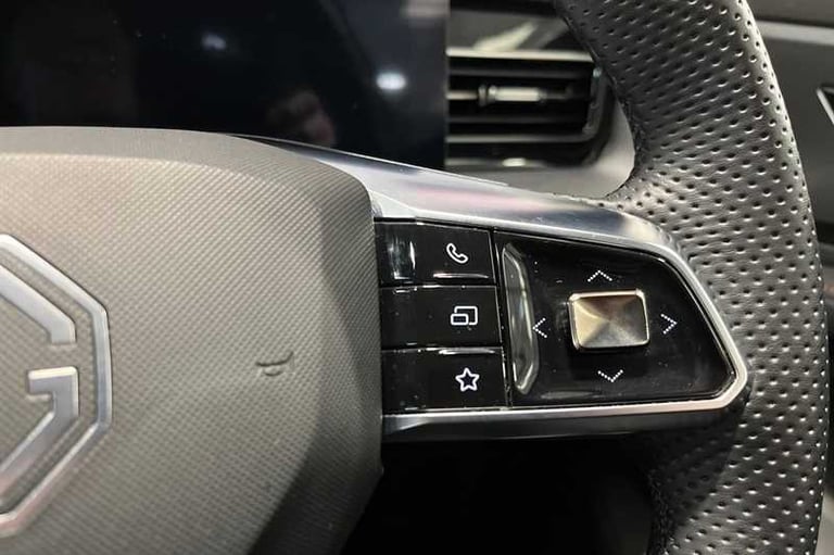 2025 MG MG HS 1.5 T-GDI Trophy 5dr DCT ESTATE PETROL Automatic