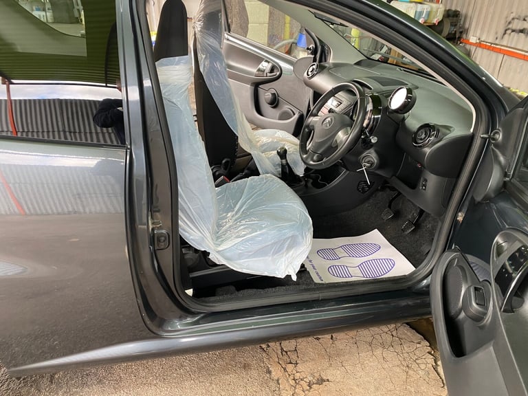 2014 Citroen C1 1.0i Platinum 3dr HATCHBACK Petrol Manual