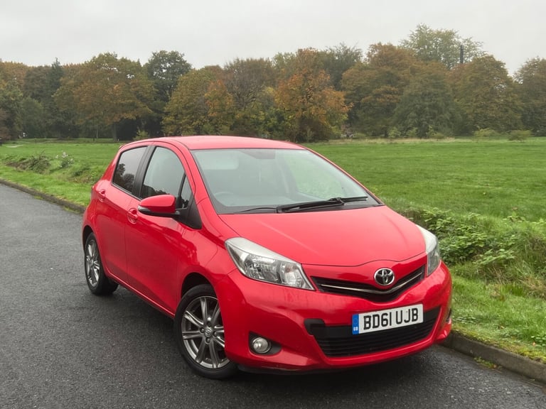 image for 2012 Toyota Yaris 1.33 VVT-i SR 5dr Multidrive S HATCHBACK Petrol Manual