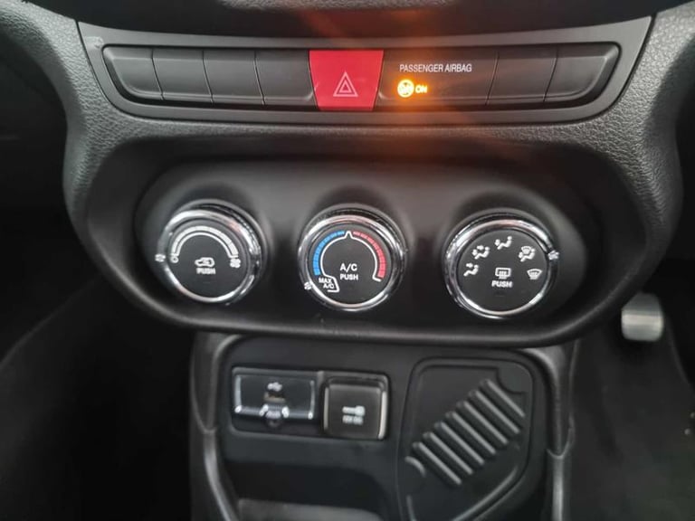 2016 Jeep Renegade 1.4 Multiair Longitude 5dr Manual SUV Petrol Manual