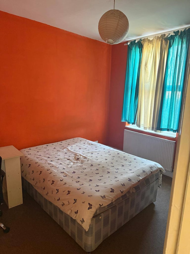 Spacious and Cosy Double Room for Rent in - BS3 4PF