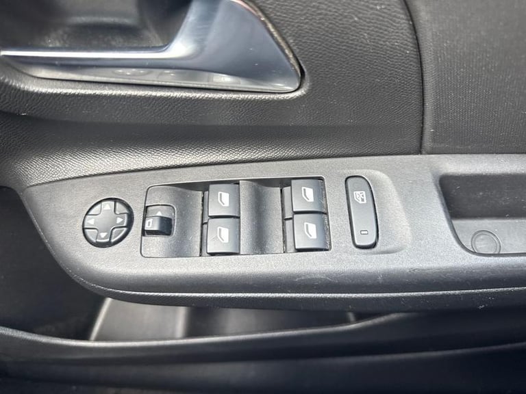 2021 Vauxhall Corsa 100kW SE Nav 50kWh 5dr Auto [7.4kWCh] HATCHBACK ELECTRIC Automatic