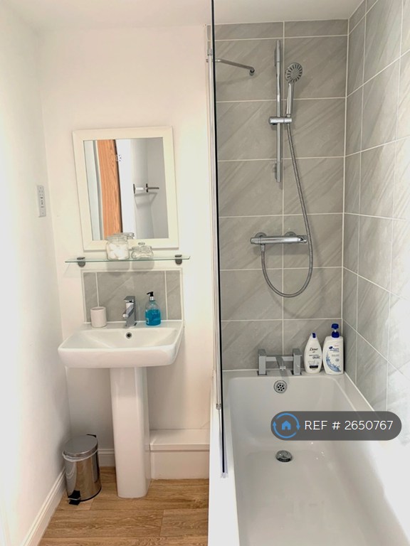 1 bedroom flat in Rosso Close, Doncaster, DN4 (1 bed) (#2650767)