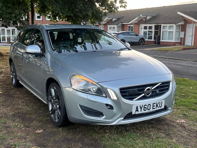 2010 Volvo V60 D3 [163] SE Lux 5dr Geartronic ESTATE Diesel Automatic