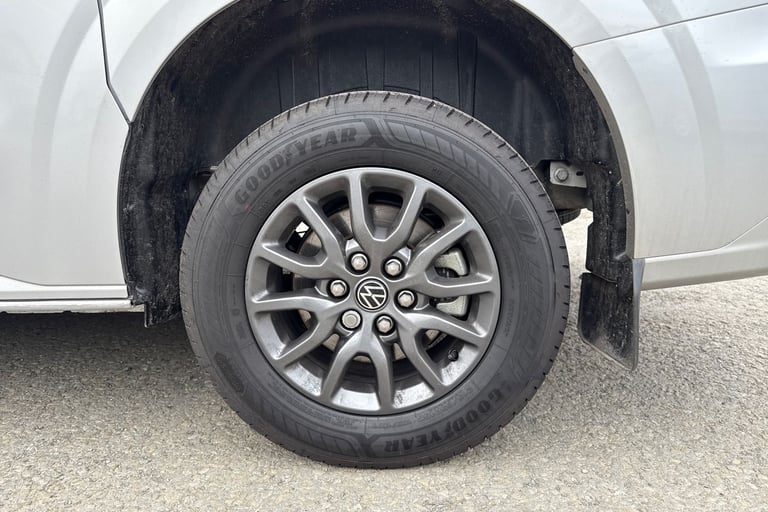 2025 Volkswagen Transporter 2.0 TDI 150 Commerce Pro Van Auto PANEL VAN DIESEL Automatic