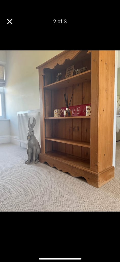 Solid pine bookshelf 