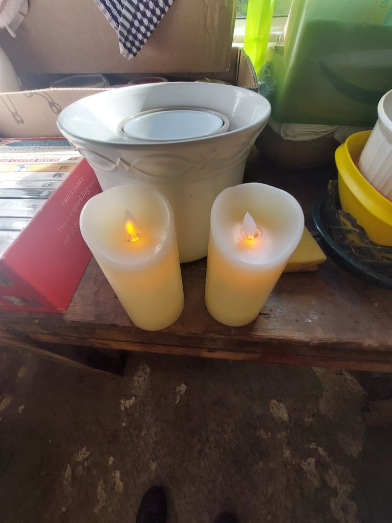 Ornaments, vases, and electric candles.