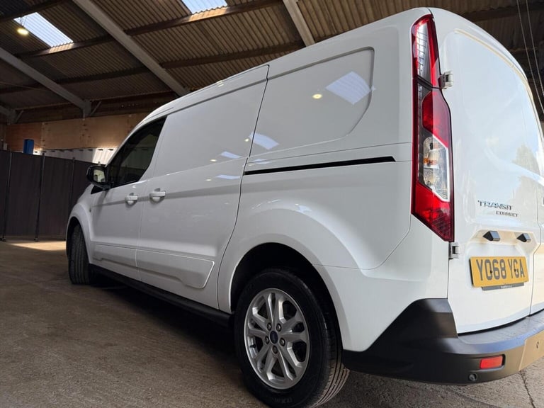 FORD TRANSIT CONNECT 1.5 240 EcoBlue Limited L2 Euro 6 (s/s) 5dr 2019