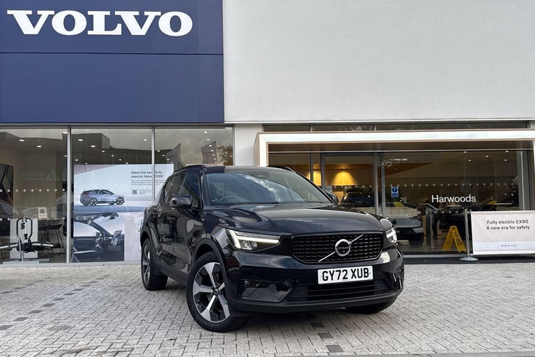 image for 2022 Volvo XC40 2.0 B4 MHEV Ultimate SUV 5dr Petrol Hybrid DCT Auto Euro 6 (s/s) (197 ps) ESTATE ...