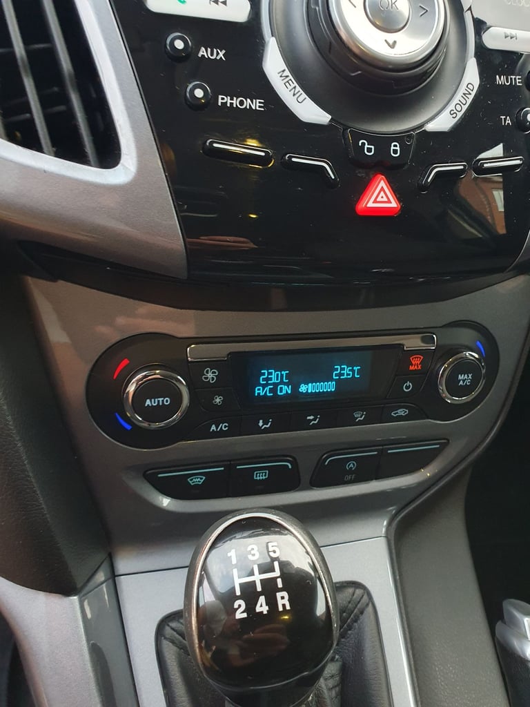 Ford FOCUS Titanium 1.0 Ecoboost, 2013, Manual, 5 doors