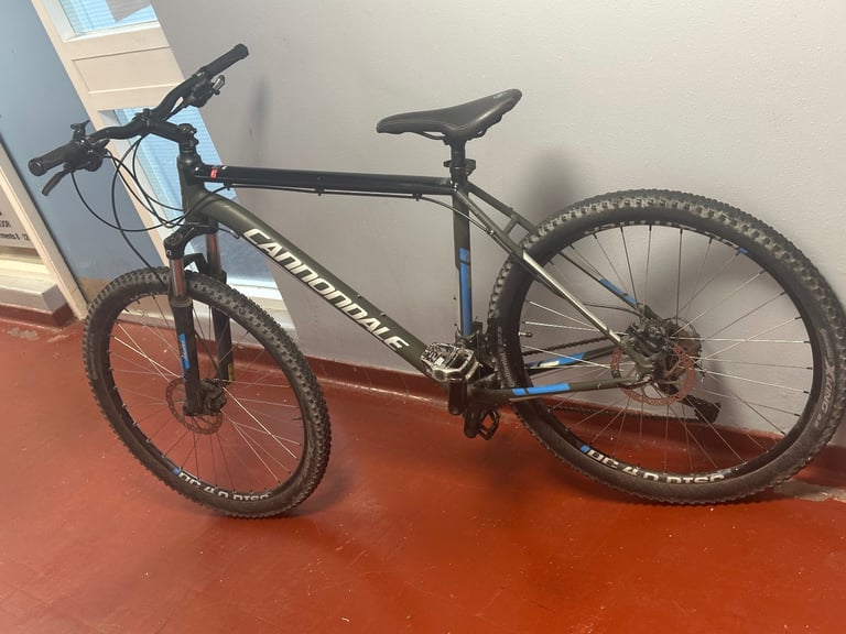 Cannondale Trail SE 4 Mountain Bike