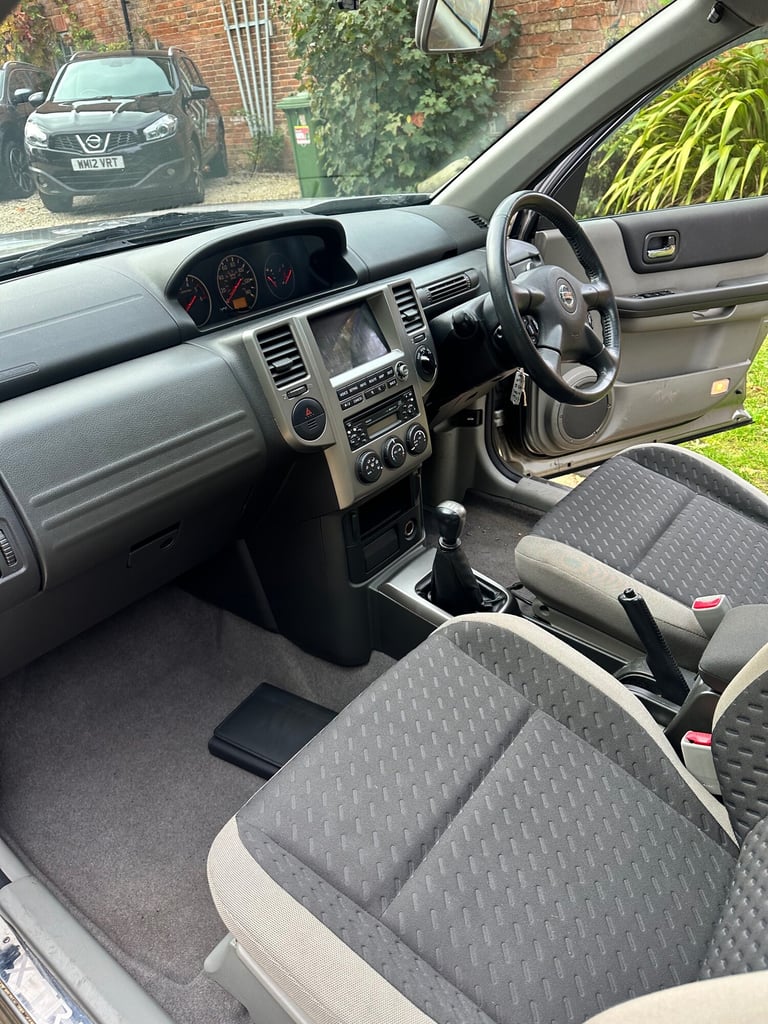 2006 Nissan X-Trail 2.2 dCi 136 Columbia 5dr ESTATE Diesel Manual